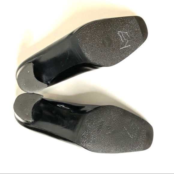 Stuart Weitzman Patent Leather Chunky Heel - Picture 9 of 9